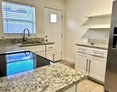 2510 Boyd Avenue - Photo Thumbnail 1