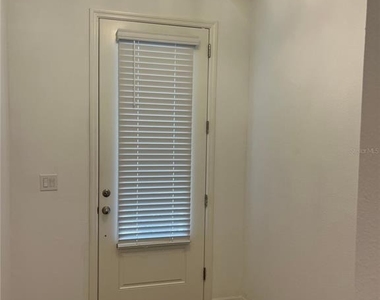 2716 Bolzano Drive - Photo Thumbnail 23