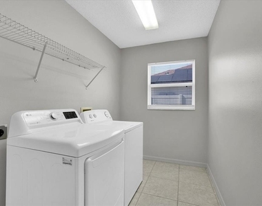 112 Azalea Drive - Photo Thumbnail 9