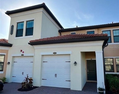 10027 Crooked Creek Drive - Photo Thumbnail 23