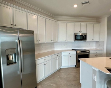10027 Crooked Creek Drive - Photo Thumbnail 3