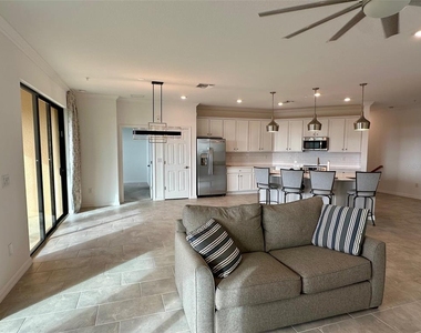 10027 Crooked Creek Drive - Photo Thumbnail 7