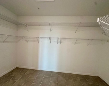 10027 Crooked Creek Drive - Photo Thumbnail 13
