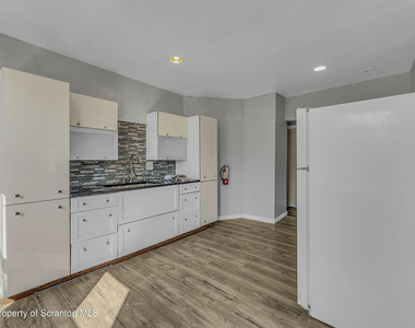 1502 Church (2nd Flr) Avenue - Photo Thumbnail 18