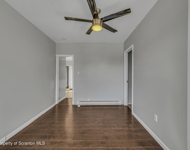 1502 Church (2nd Flr) Avenue - Photo Thumbnail 11
