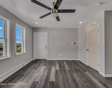 1502 Church (2nd Flr) Avenue - Photo Thumbnail 7