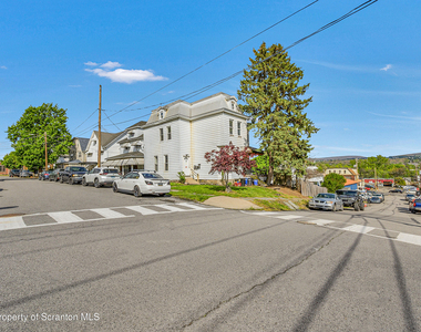 1502 Church (2nd Flr) Avenue - Photo Thumbnail 3