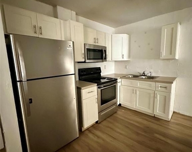 649 Ne Waldo Road - Photo Thumbnail 7