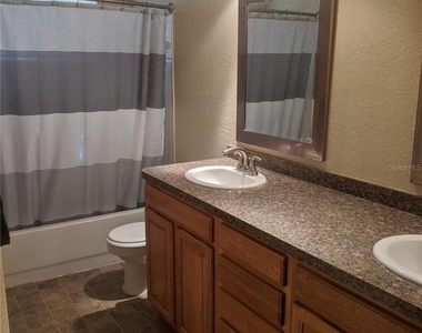 3705 Sw 27th Street - Photo Thumbnail 5