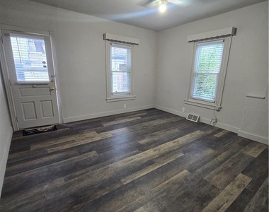 1437 Webster Street - Photo Thumbnail 2