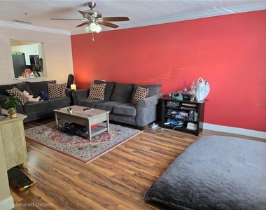 2636 Sw 35th Place - Photo Thumbnail 2