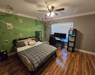 2636 Sw 35th Place - Photo Thumbnail 13