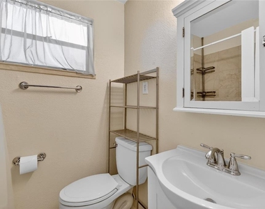 706 Mission Drive - Photo Thumbnail 33