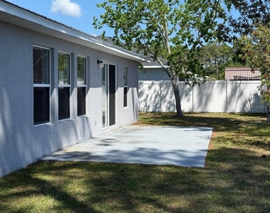 121 Lindsay Drive - Photo Thumbnail 8
