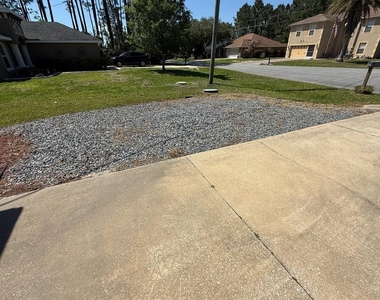 121 Lindsay Drive - Photo Thumbnail 9