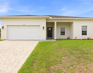 870 Columbia Street - Photo Thumbnail 1