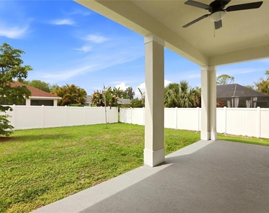 870 Columbia Street - Photo Thumbnail 44