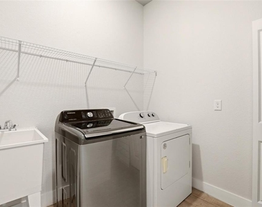 870 Columbia Street - Photo Thumbnail 39