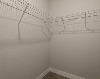 870 Columbia Street - Photo Thumbnail 36