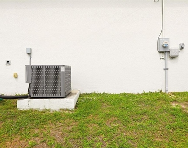 870 Columbia Street - Photo Thumbnail 48