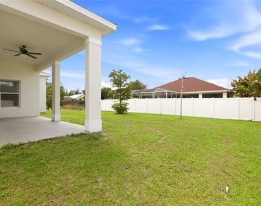 870 Columbia Street - Photo Thumbnail 43