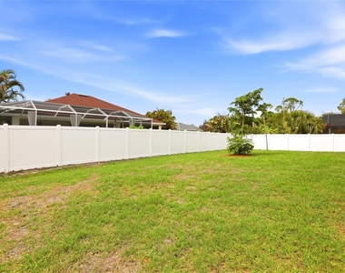 870 Columbia Street - Photo Thumbnail 51