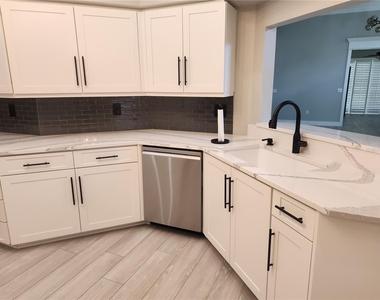 3761 Amapola Lane - Photo Thumbnail 7