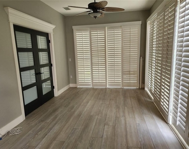 3761 Amapola Lane - Photo Thumbnail 11