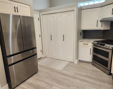 3761 Amapola Lane - Photo Thumbnail 8