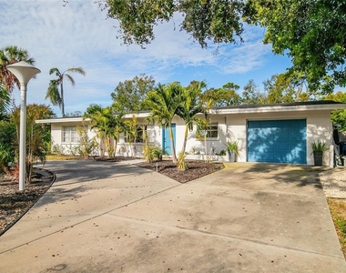 703 Whitfield Avenue - Photo Thumbnail 3