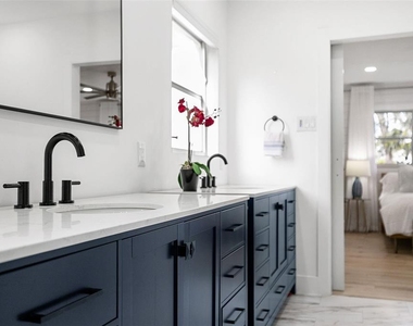 703 Whitfield Avenue - Photo Thumbnail 11