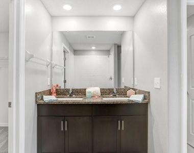 3160 Oyster Cove Street - Photo Thumbnail 27