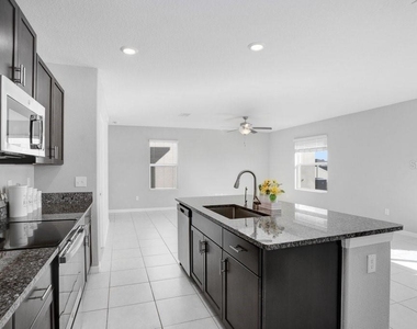 3160 Oyster Cove Street - Photo Thumbnail 17