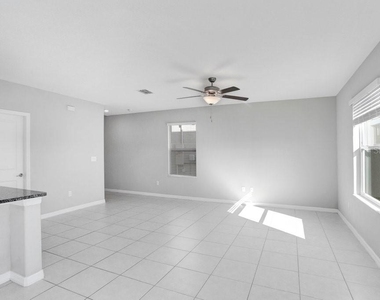 3160 Oyster Cove Street - Photo Thumbnail 11