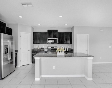 3160 Oyster Cove Street - Photo Thumbnail 14