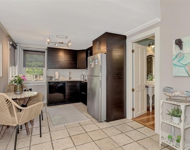 1045 40th Street - Photo Thumbnail 5