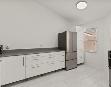 5623 Monte Rosso Road - Photo Thumbnail 2