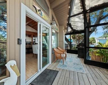 5141 Saint Albans Avenue - Photo Thumbnail 3