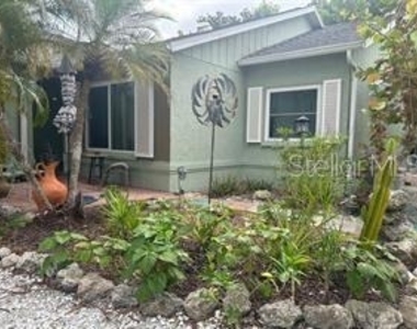 7715 33rd Lane E - Photo Thumbnail 3