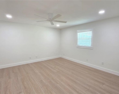 6817 11th Avenue Nw - Photo Thumbnail 7