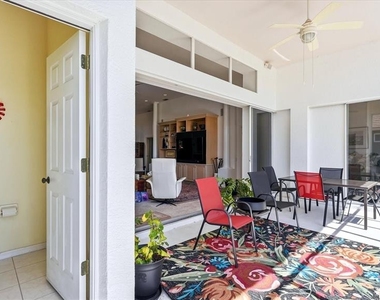 8009 Hampton Court - Photo Thumbnail 25
