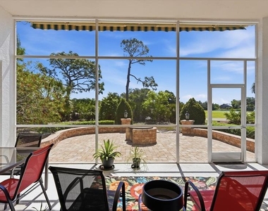 8009 Hampton Court - Photo Thumbnail 24
