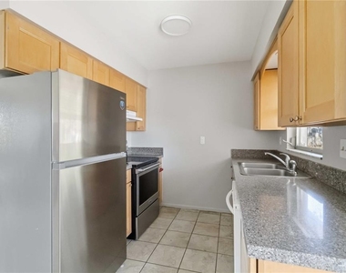 308 Lantana Avenue - Photo Thumbnail 6