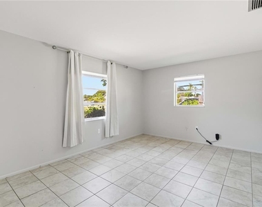 308 Lantana Avenue - Photo Thumbnail 15