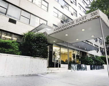 330 East 46th Street - Photo Thumbnail 9
