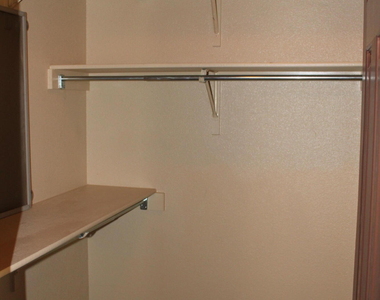 7316 Brays Landing Drive - Photo Thumbnail 16
