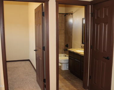 7316 Brays Landing Drive - Photo Thumbnail 11