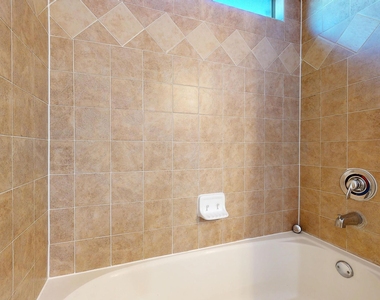3249 Emerald Point Drive - Photo Thumbnail 32