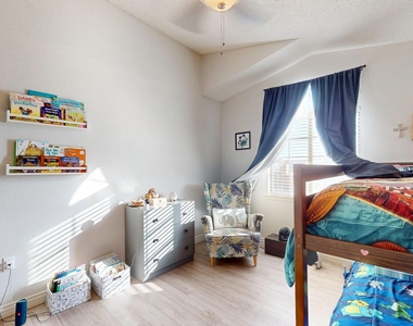 3249 Emerald Point Drive - Photo Thumbnail 30