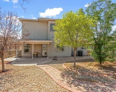 2120 Shreya Street - Photo Thumbnail 13